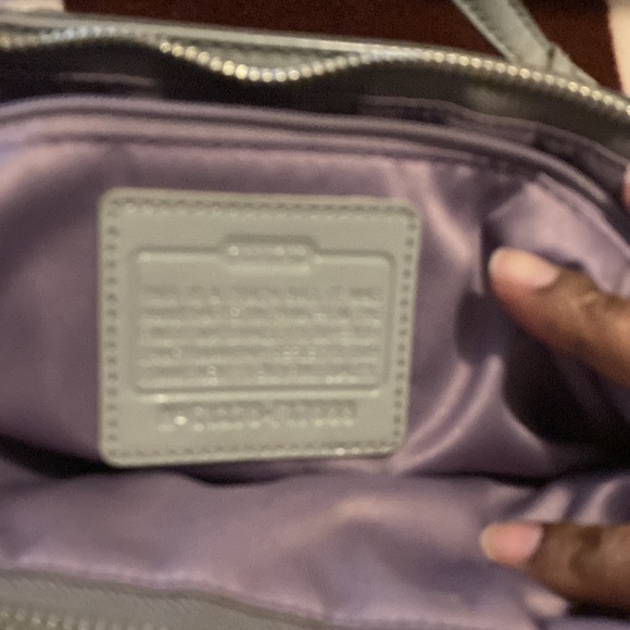 Gray coach - Picture 4 of 6